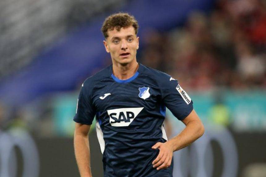 巴萨找到莱万完美替身!德甲高塔示爱,仅需2500万白菜价